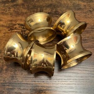 Vintage Brass Napkin Ring Set of 5 Entertaining Dinner Party Place Setting